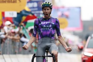 Harper's Stage Win Caps a Successful Giro for Team Jayco AlU...