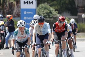 El Eneicat-Liv acaricia el podio en la Vuelta a Portugal Fem...