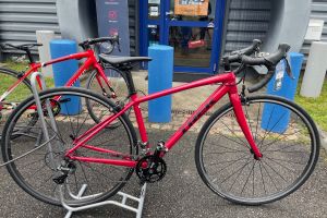 Vélo route Trek Domane AL2