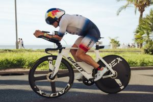 Blummenfelt Charges to Podium at IRONMAN 70.3 World Champion...