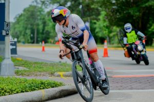 Blummenfelt Repeats at Ironman Texas with Sizzling Course Re...