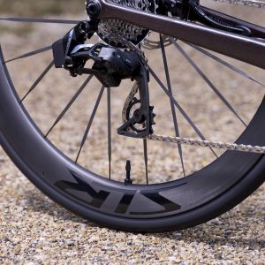 A close up look at the Giant SLR 50 0 wheels on a Giant Propel Advanced aero bike.