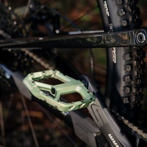 pinnacle bike pedals