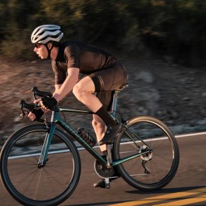 Fleet SLR Saddle | Giant Bicycles Official site