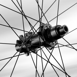 A close up look at the hub of the TRX HD rear wheel.