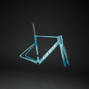 The new Giant Propel Advanced Pro frameset staged with a black background