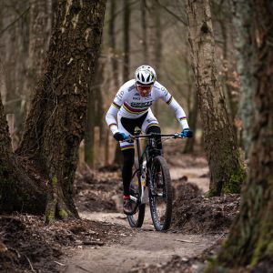 Leo Paez on XtC Advanced SL World Champion Frame