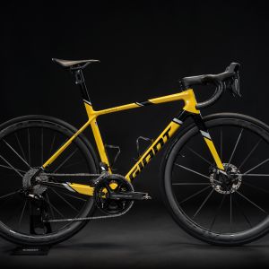Giant TCR Advanced Sl Legends edition with black background