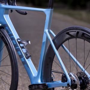 detail of Propel Advanced Pro road bike on road