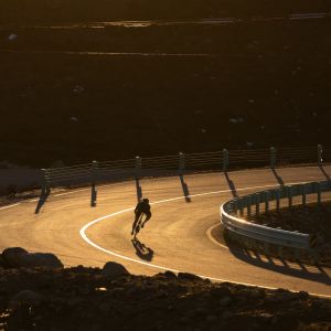 Road cyclist cornering