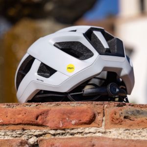 A close look at the back profile of the Giant Rev Pro helmet.