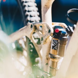 closeup of suspension linkeage