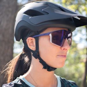 Liv Roost helmet