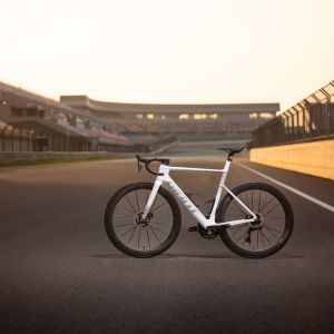 Propel Advanced Sl Aero road bike at road track
