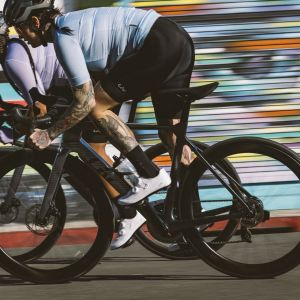 Women riding fast on the EnviLiv.