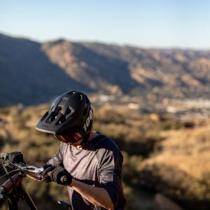 Moiuntain biker on trail