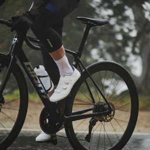 Close up view of non-driveside Giant TCR Advanced Pro.