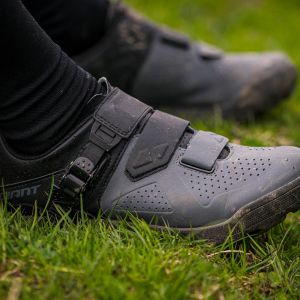 Giant Line mountain bike shoes