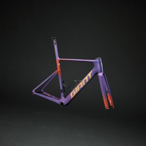The Giant Propel Advanced SL Frameset staged with a black background.