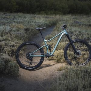 profile shot of mountain bike on trail