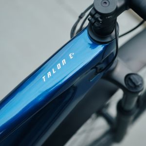 An overhead POV of the Giant Talon E+ EX's top tube and headset.