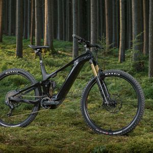 Slight angle profile image of Trance X Advanced E+ LTD in the forest