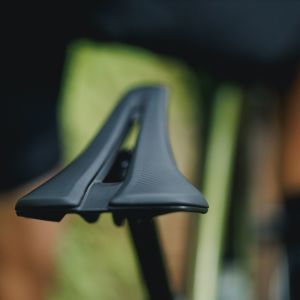 Rear view of the Giant Grit Saddle on a Giant Anthem Advanced XC bike.