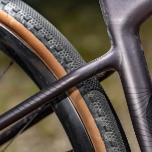 Image showing tire clearance on the rear of the Devote Advanced