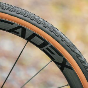 CADEX AR Tubeless Tire thread
