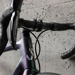 Langma Advanced SL Disc DA, in Arctic Light. Availability varies by country.