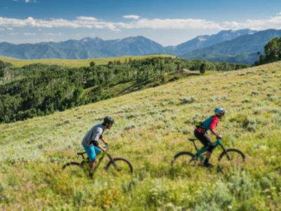 6 Tips for Turning Your Significant Other Into Your Trail Ally