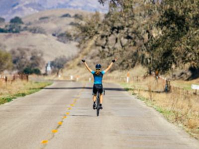 How to Ride with No Hands on a Road Bike