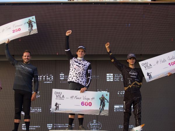 Marco Veiga gana el Descenso Urbano de Sarria 2025 con una actuación i...