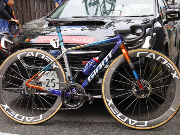 BIKE CHECK : イェーツのTCR ADV SL / シュミットのPROPEL ADV SL