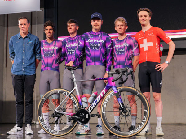 Team Jayco AlUlaとシマノレーシングが参戦 2025宇都宮ジャパンカップ開幕！
