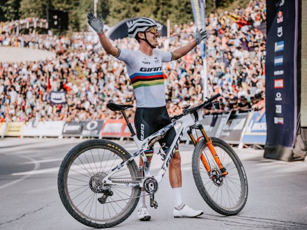 Hatherly Solos to XC World Cup Win at Lenzerheide!