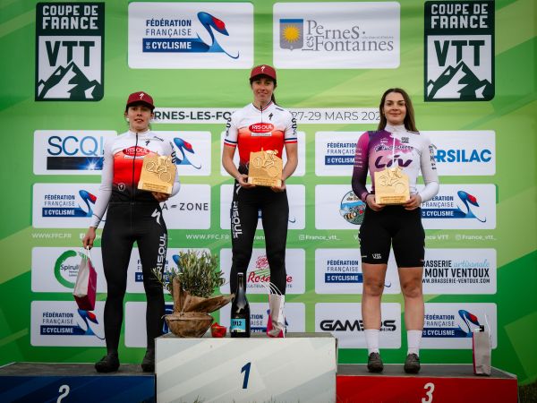 Madison Boissière termine sur le podium de la Coupe de France VTT à Pernes-les-Fontaines.