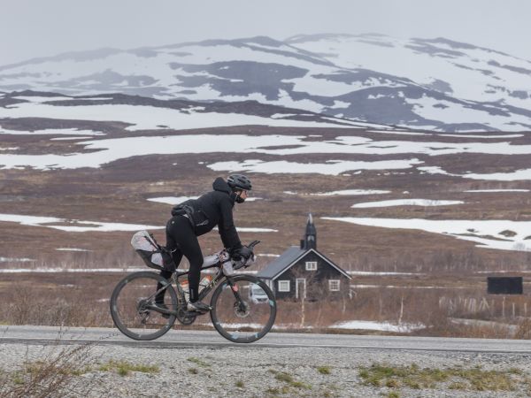 Nathalie Baillon traverse l’Europe avec un Liv Avail