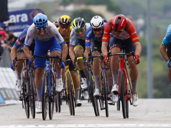 Stage Win for Matthews at Giro d'Italia! 