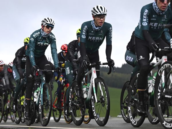 El Equipo Kern Pharma destaca en el Giro della Romagna  