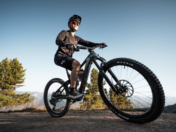 Tess Ledeux nouvelle ambassadrice Liv !