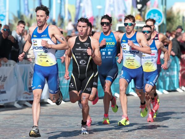 Pierre Le Corre termine 2ème du triathlon de Saint-Jean-de-Monts.