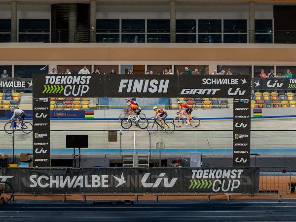 Baanomnium geslaagde afsluiter Giant Schwalbe Toekomstcup