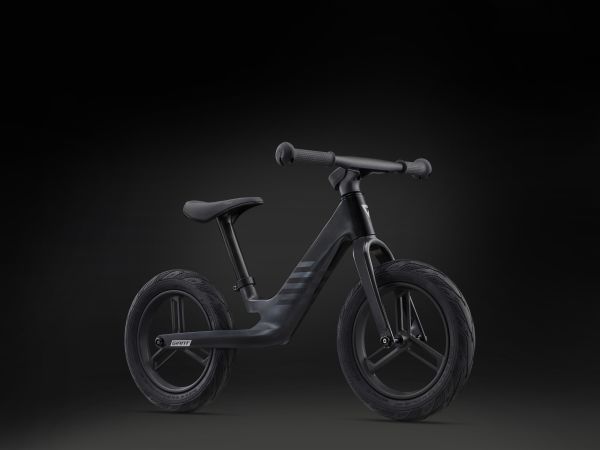 Giant introduceert Pre rCarbon loopfiets van duurzaam gerecycled carbon