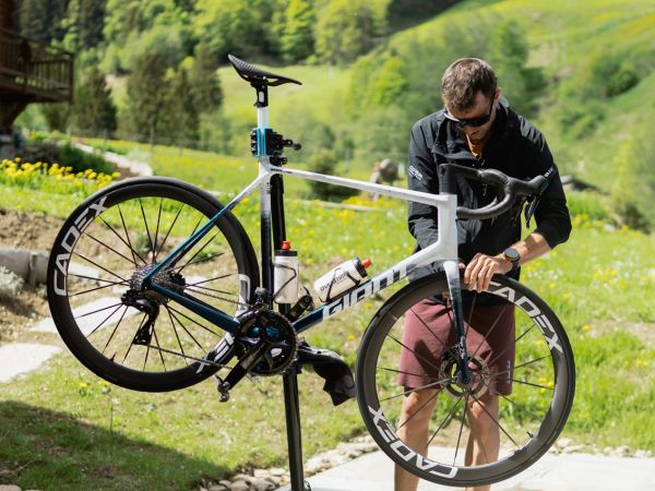 Le vélo route Giant TCR Advanced SL de François D'Haene décrypté !
