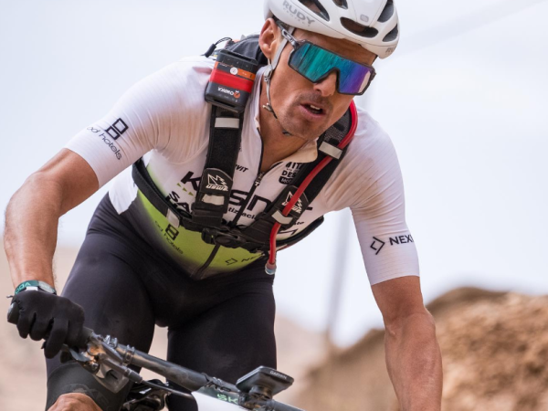 Luisle sube al podium en la primera etapa de la titan desert marruecos