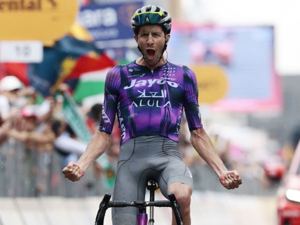 Harper's Stage Win Caps a Successful Giro for Team Jayco AlUla! 