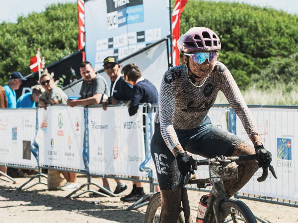 Tessa Neefjes Secures Second at the Gravel Challenge Blaavands Huk in ...