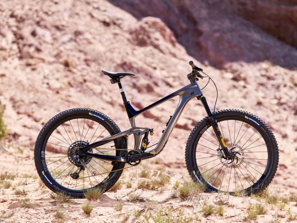 Bikecheck VTT tout suspendu Giant Trance Advanced Pro 29 version “dream bike” par Jey Maréchal