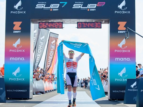 Blummenfelt remporte le défi Sub7 en franchissant la barre des 7 heures sur une distance Ironman.